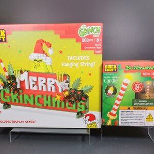 Merry Grinchmas Building Set - Red, Green, White